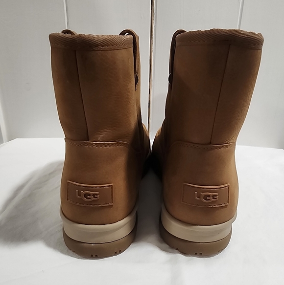 Ugg Mini Weather - Picture 3 of 5